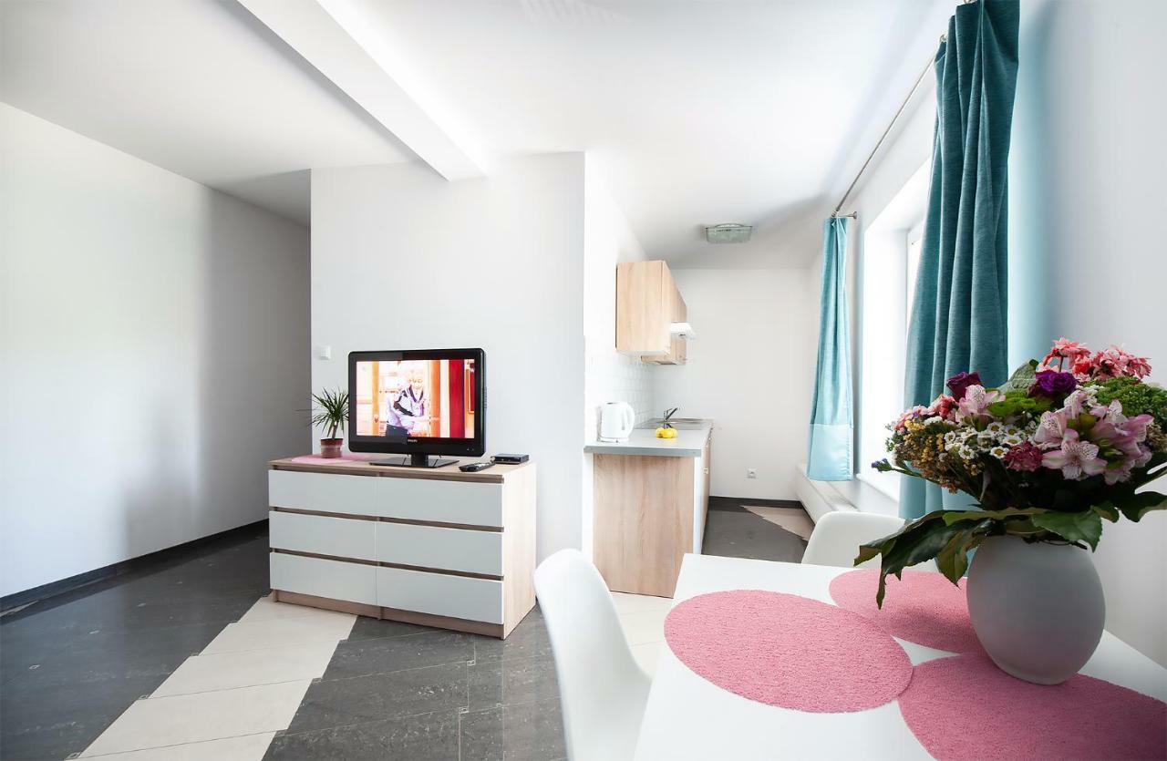 Port-Lodz Apartment By Pinpoint Exterior foto